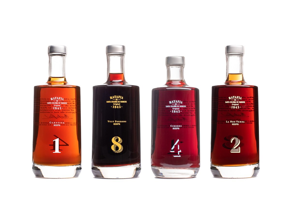 Ratafies 1842 Classica, la nou verda vuit porrons de cireres, confraria de la ratafia santa coloma de farners, francesc rosquellas