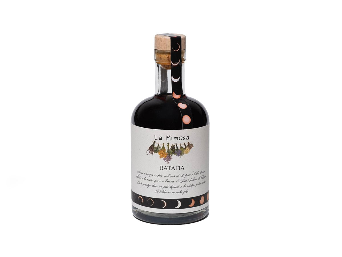 Ratafia la Mimosa, elaborada per herbolaris a Sant Sadurní de l'Heura